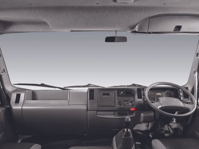 Panel Dashboard Isuzu Giga FVZ