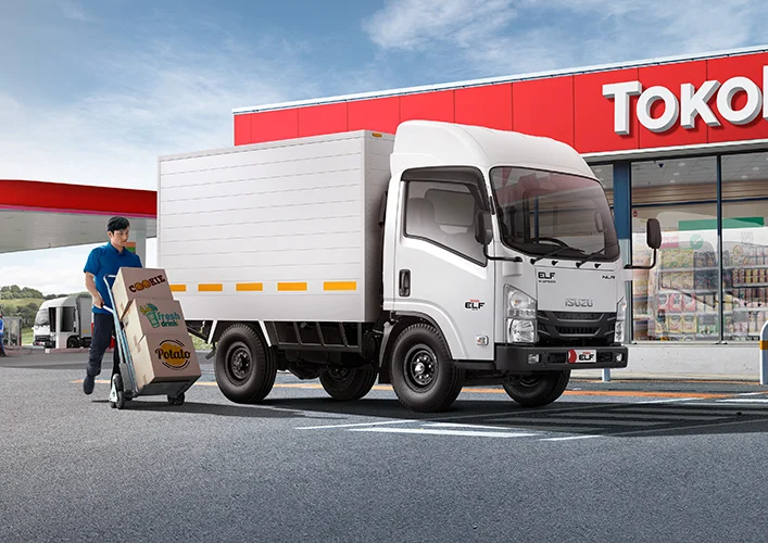 Isuzu ELF NLR L untuk distribusi barang ke toko